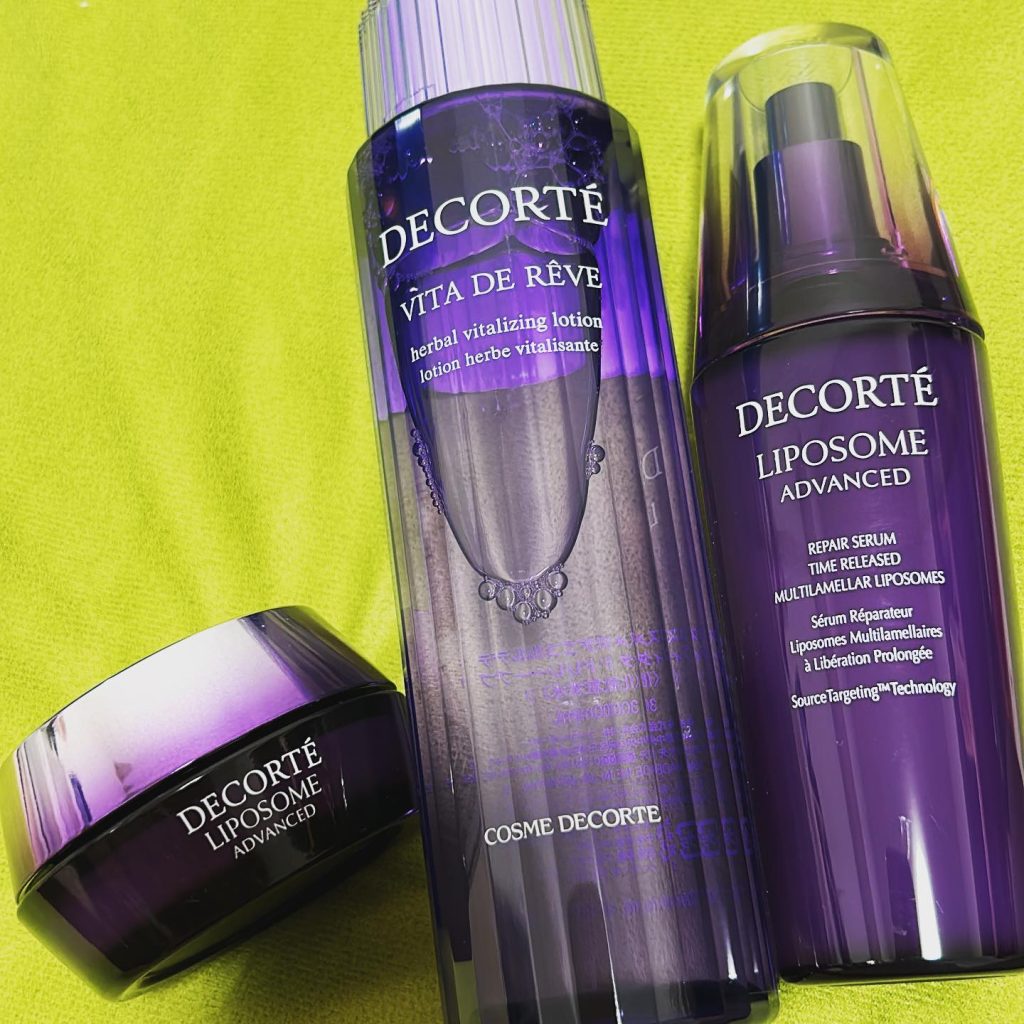 Decorté Cosmetics Reviews